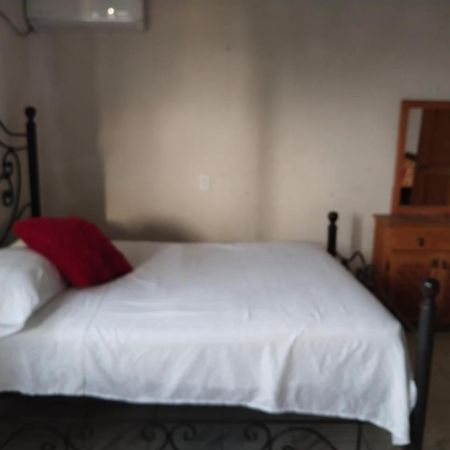 Hotel La Laguna Текескитенго Экстерьер фото